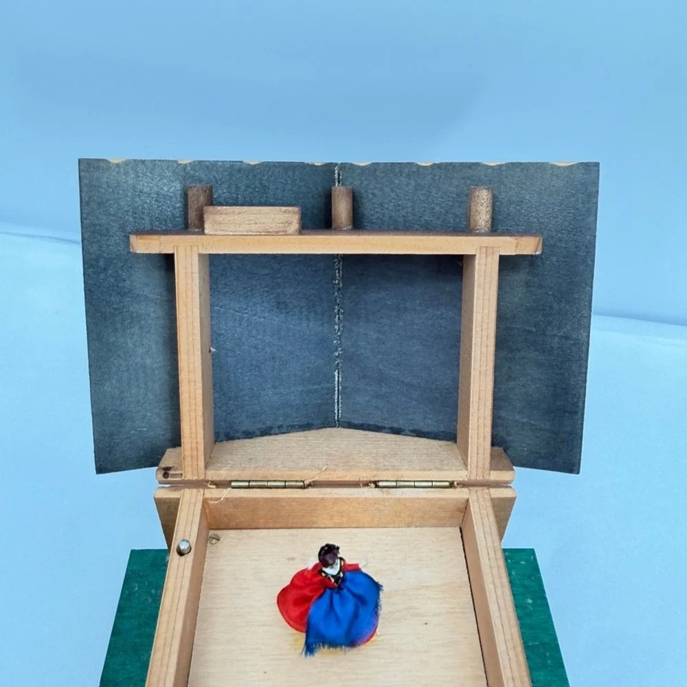 Vintage Wooden Swiss Musical Chalet Box Wood Cabin Dancing Ballerina Decor